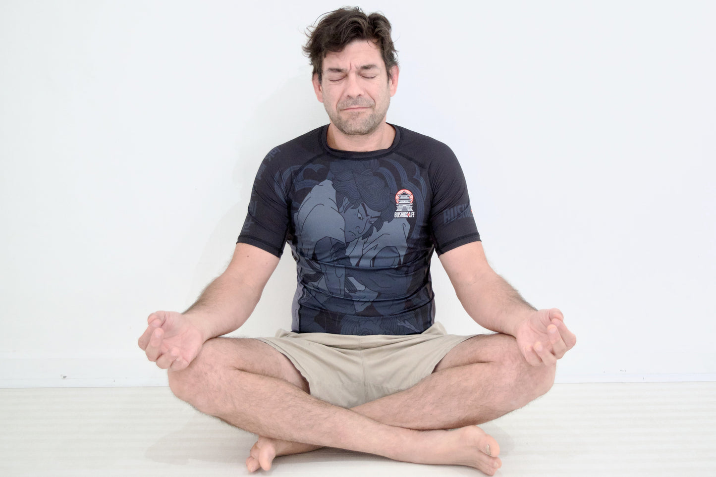 Rashguard Defeat Your Demons